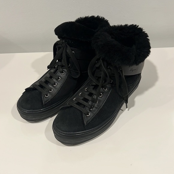 Salvatore Ferragamo high top sneaker booties size US 9 with real shearling - Picture 3 of 11